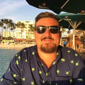 Meet your Posher, Brandon